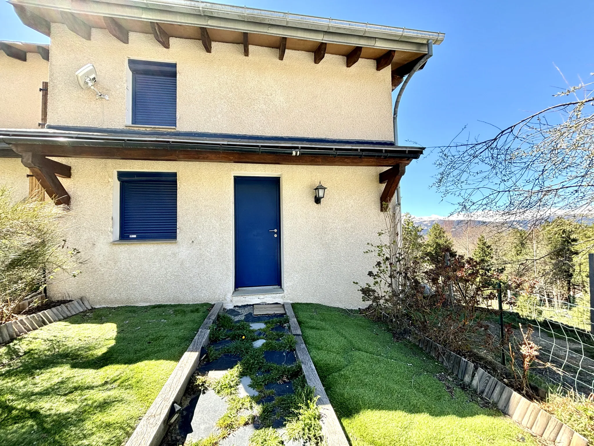 Maisonnette à vendre à Eyne - Charmante maison T3 bis au pied des pistes 