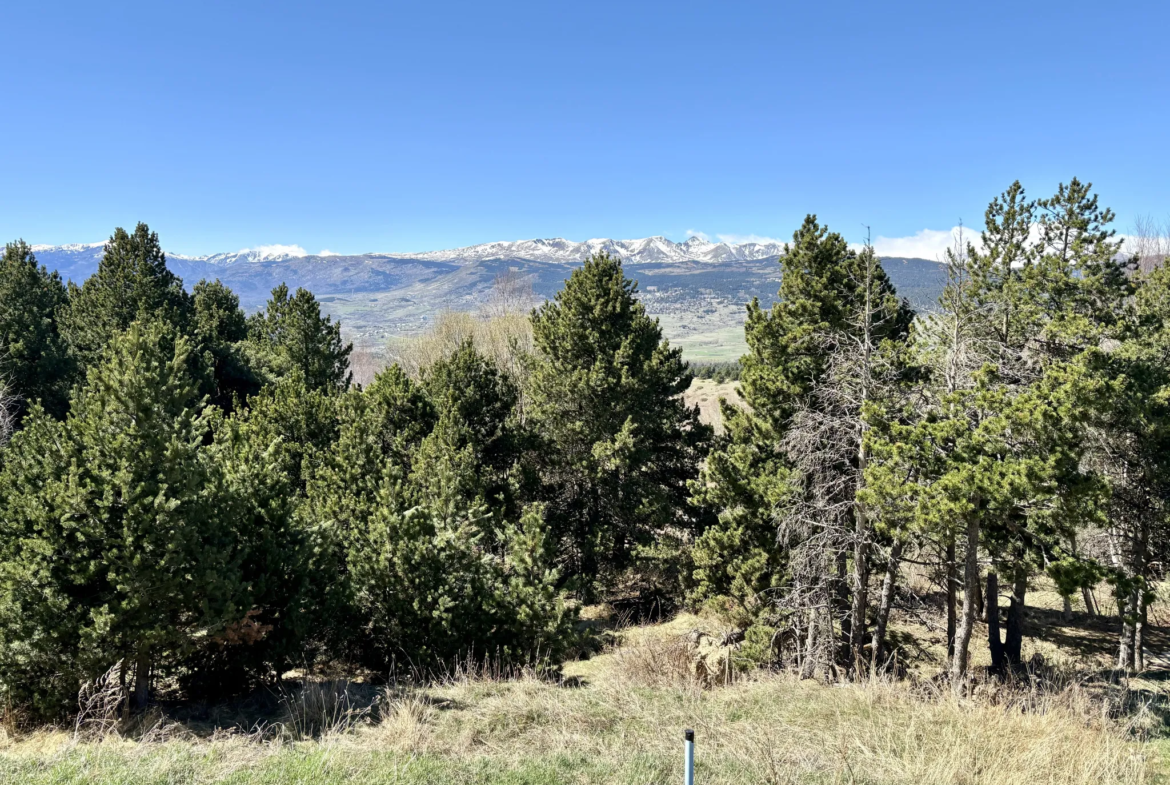 Maisonnette à vendre à Eyne - Charmante maison T3 bis au pied des pistes 