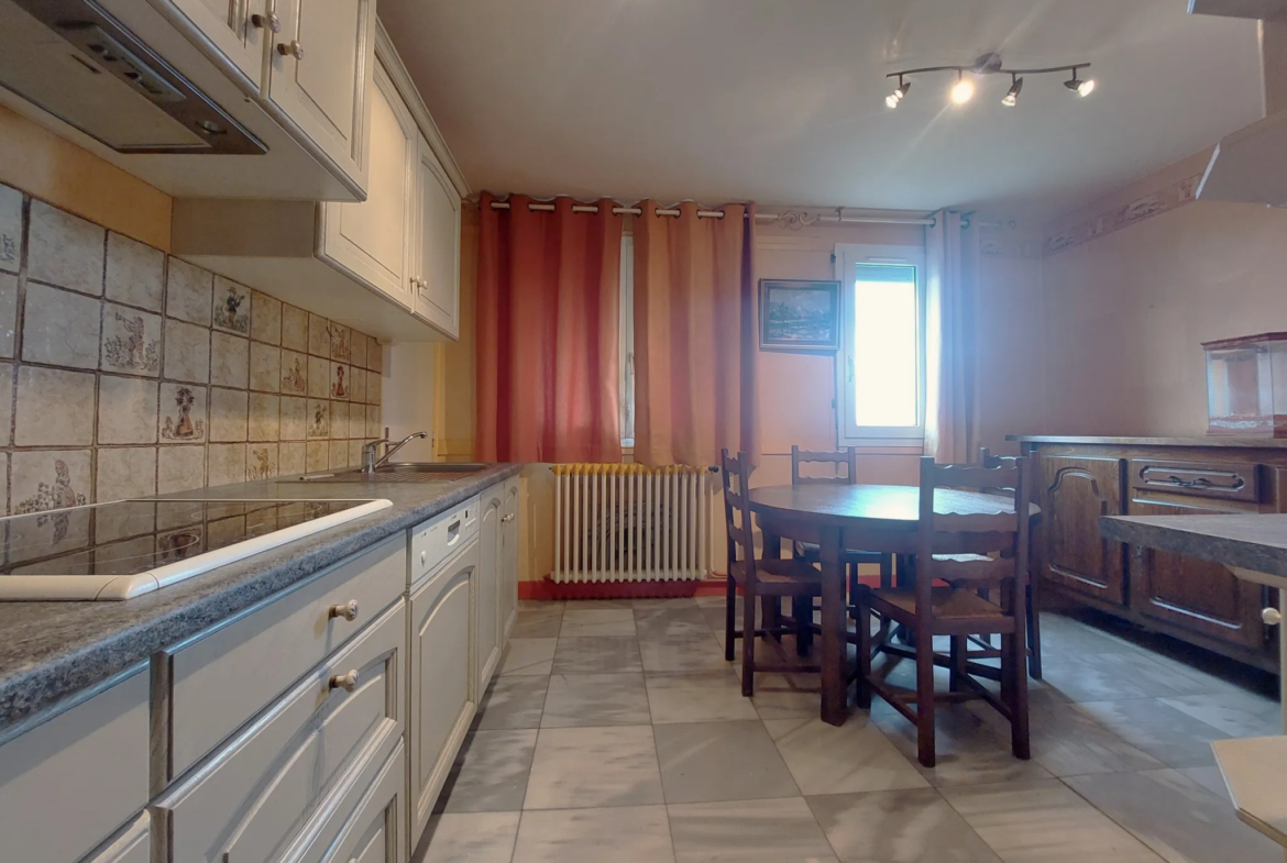 Vente Appartement T5 à Tarbes - 88 m² avec Garage 