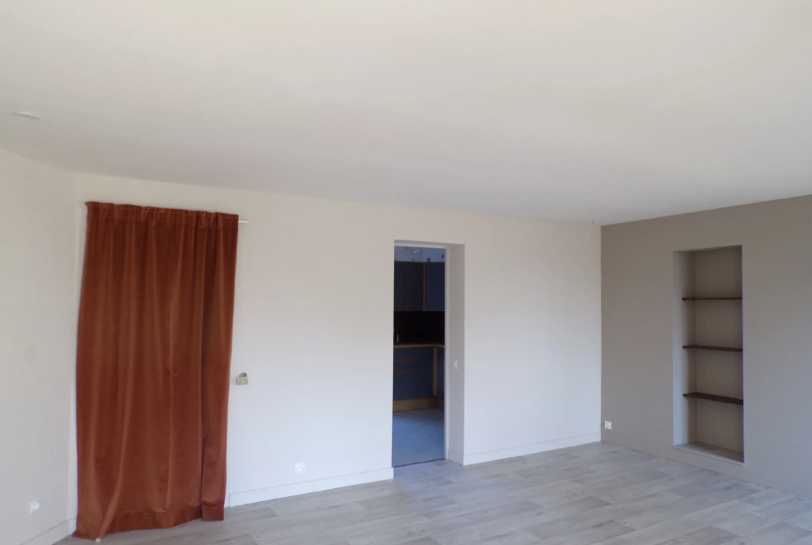 Bel appartement à vendre près de la gare à Sablé-sur-Sarthe 