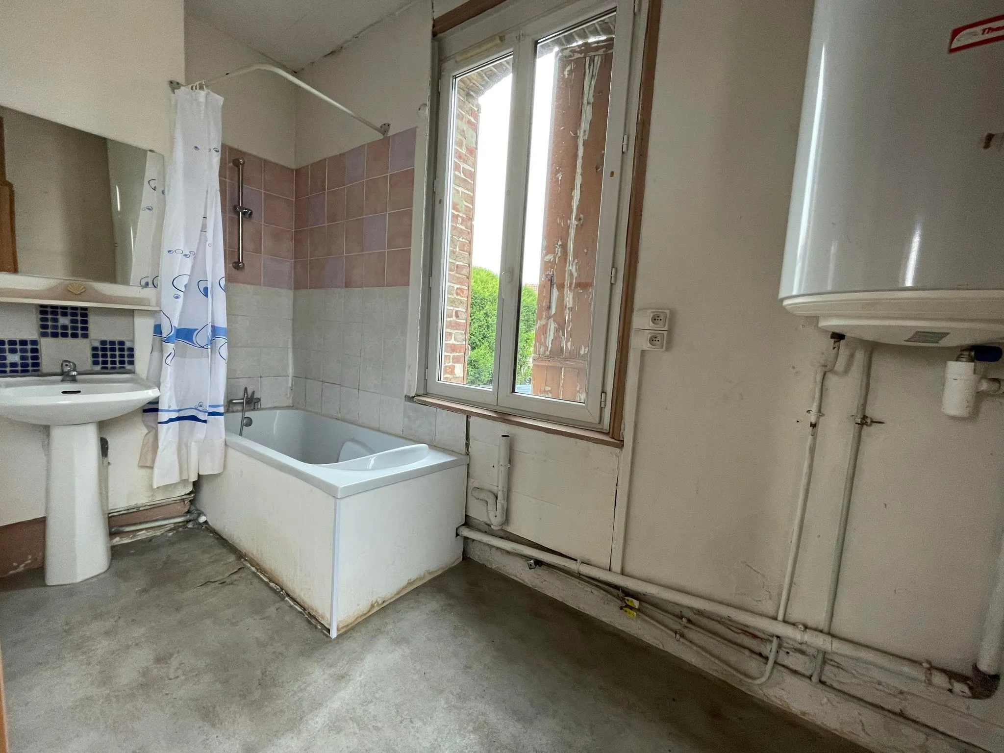 Maison à rénover à Abbeville - 60 500 EUR 