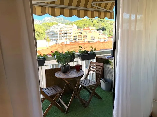 Beau studio rénové avec balcon à Roquebrune Cap Martin 