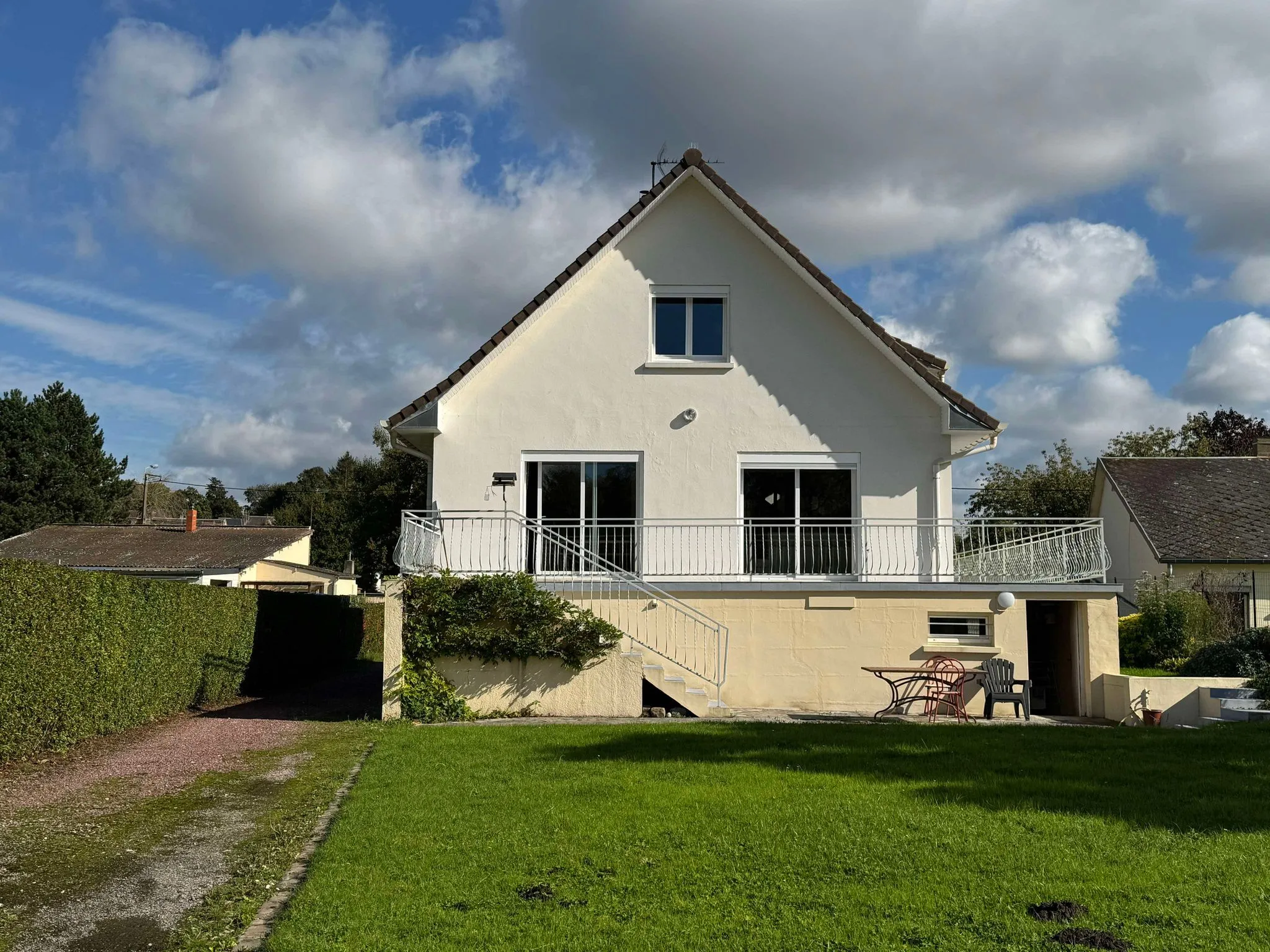 Pavillon tout confort en rez-de-chaussée avec garage à Abbeville 