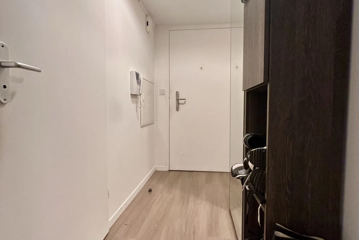 Studio Meublé à vendre à Valenciennes 