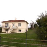 Pavillon sur sous-sol avec grand jardin à Saint-Savinien