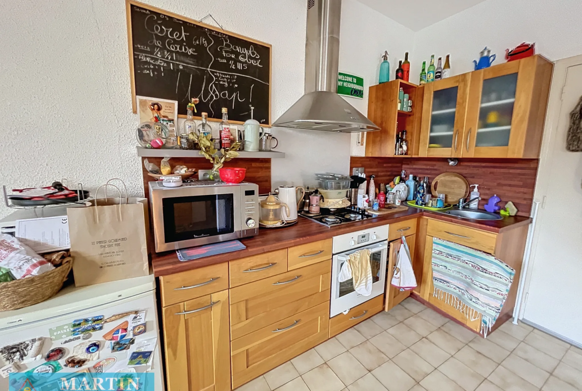 Studio lumineux à vendre à Céret - 31,73 m² 