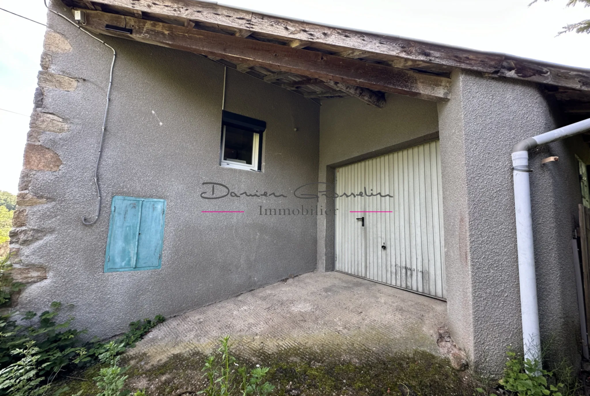 Maison individuelle à Fourneaux avec jardin et potentiel 