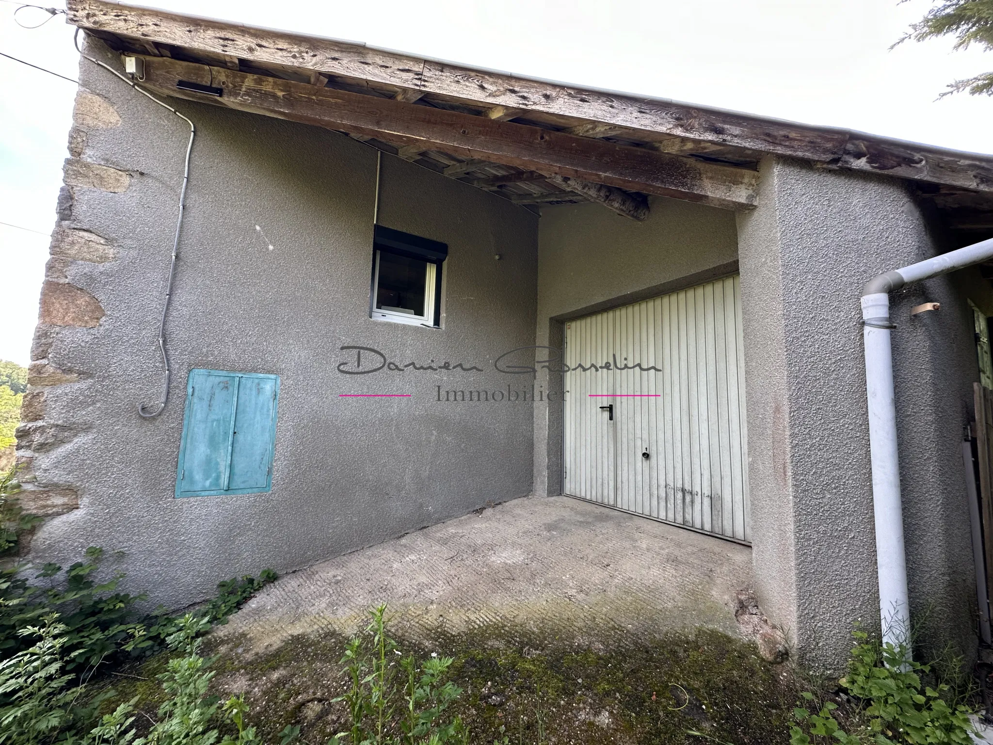 Maison individuelle à Fourneaux avec jardin et potentiel 