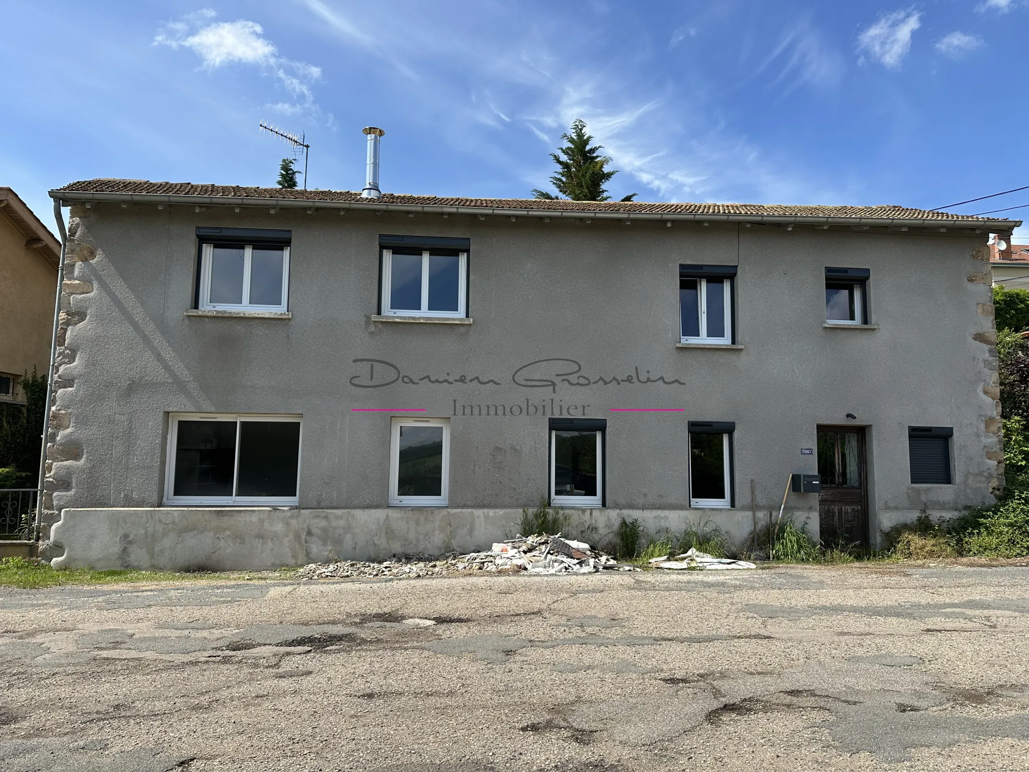 Maison individuelle à Fourneaux avec jardin et potentiel 