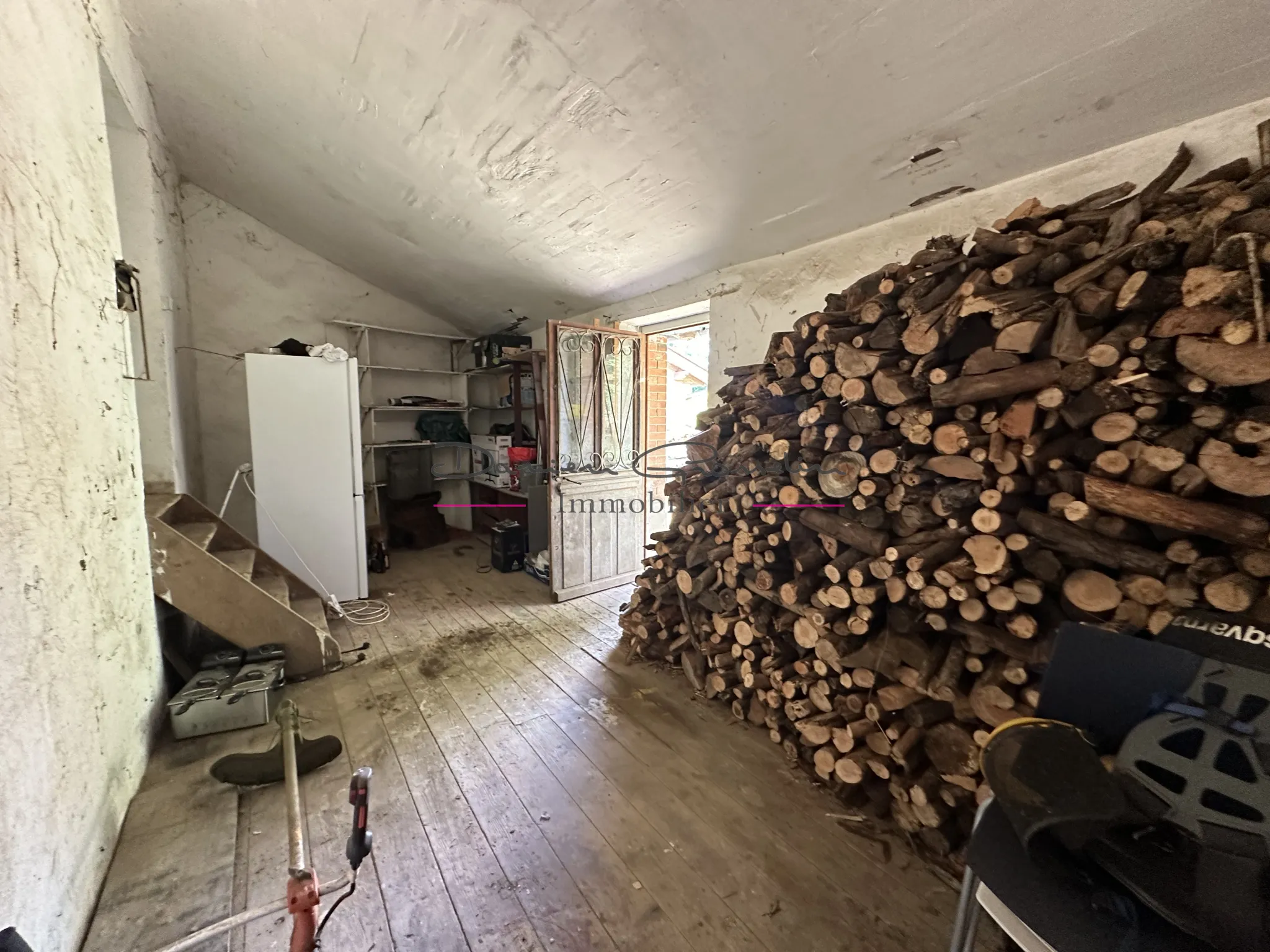 Maison individuelle à Fourneaux avec jardin et potentiel 