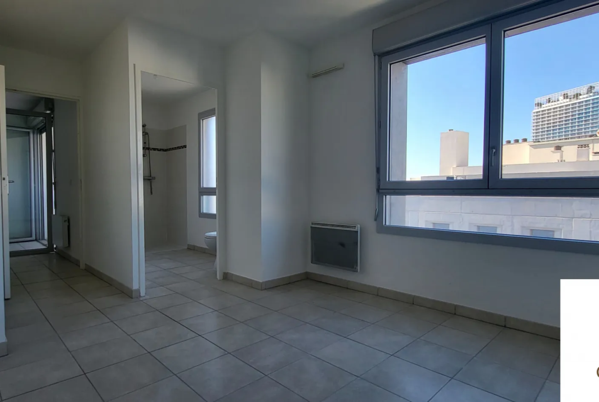 À Vendre : Appartement T2 + Terrasse à Marseille 