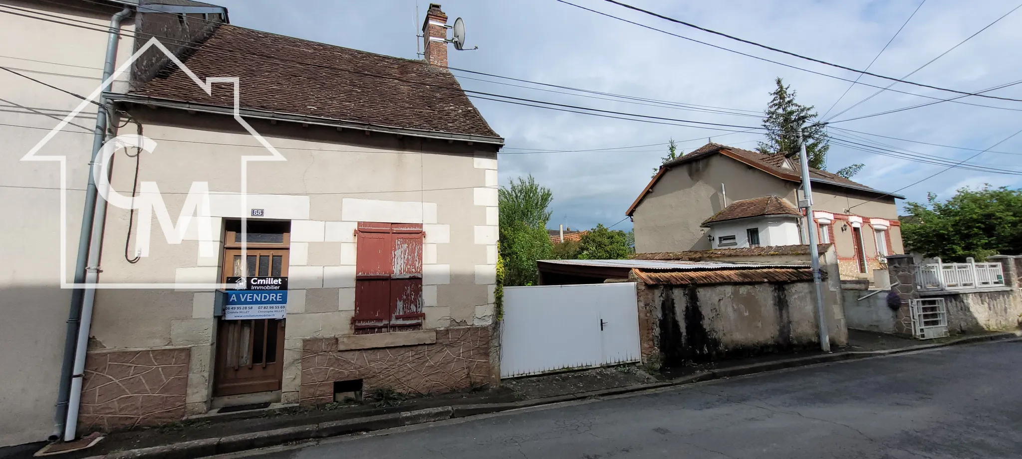 Maison de ville avec jardin et garage à Buzançais 