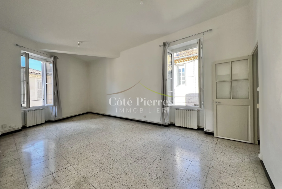 À vendre : Appartement T4 lumineux à Nîmes 