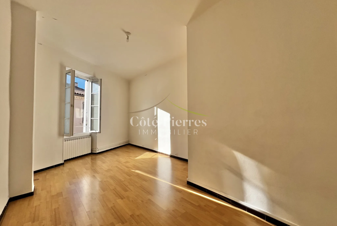 À vendre : Appartement T4 lumineux à Nîmes 