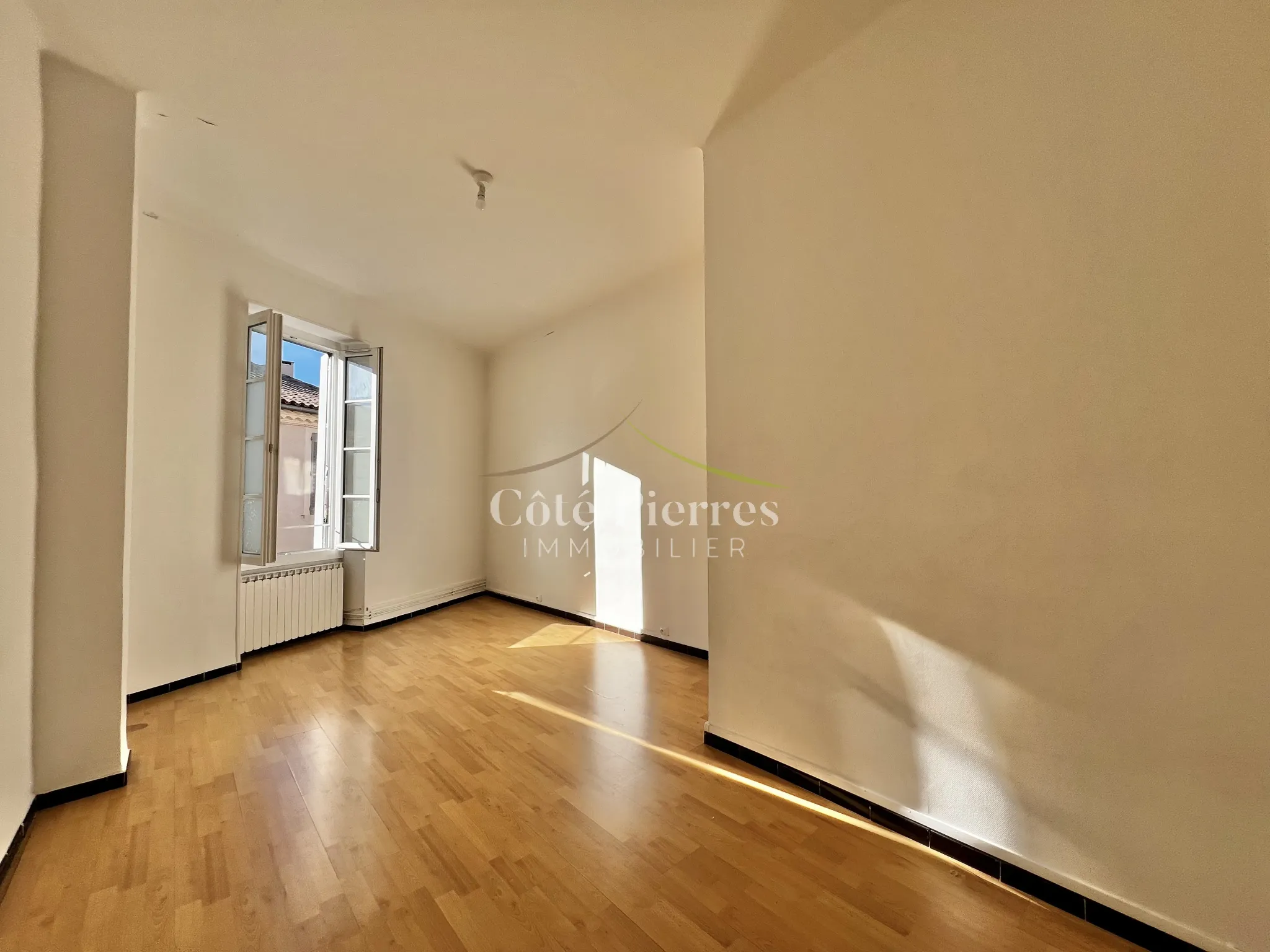 À vendre : Appartement T4 lumineux à Nîmes 