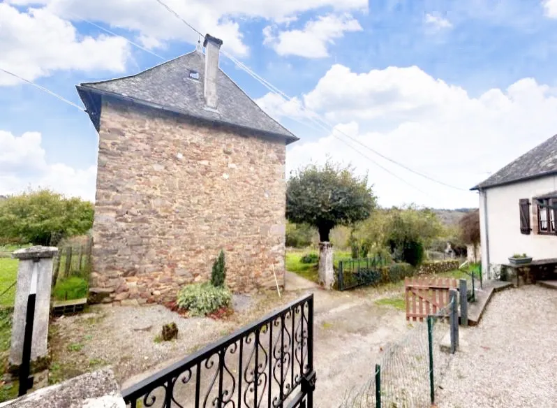 Maison à rénover à Forges, Corrèze - 34 m² sur terrain de 460 m² 