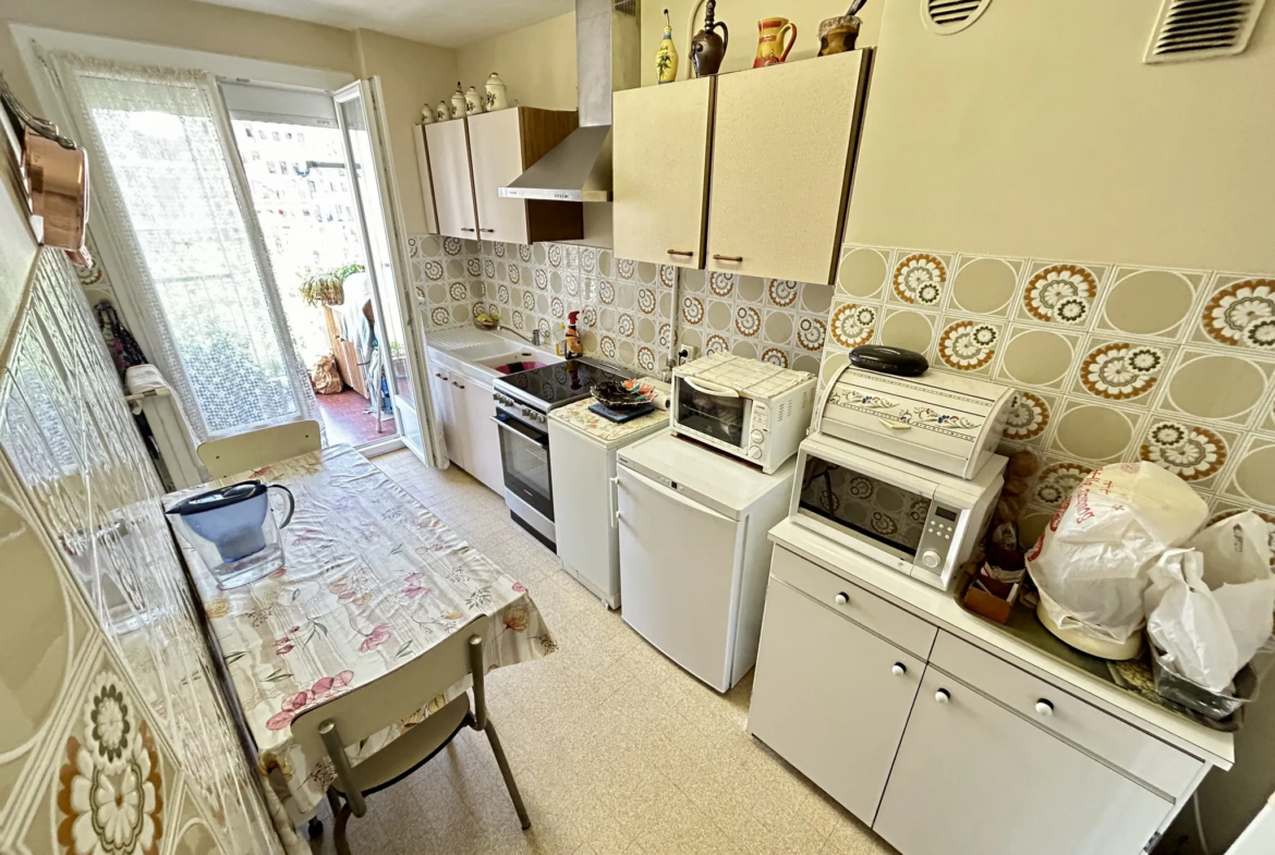 À vendre : Appartement 3 pièces de 58 m² à Nice Est 