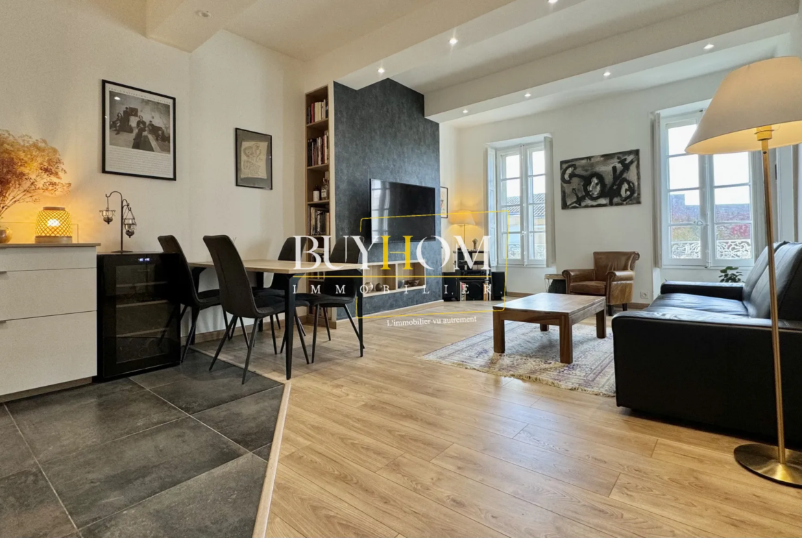 À vendre : appartement haussmannien de 90 m² au centre de Carpentras 