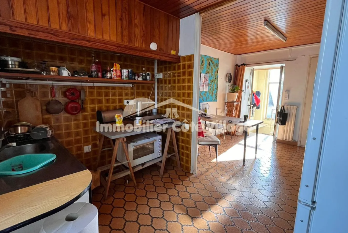 Appartement 3 pièces 59 m² à La Trinité avec garage de 92 m² et terrasse 