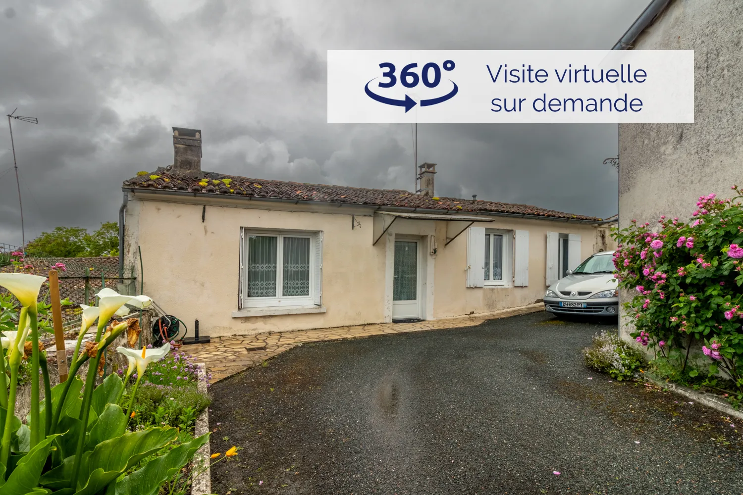 Maison à rénover à Saint-Savinien avec jardin et garage 