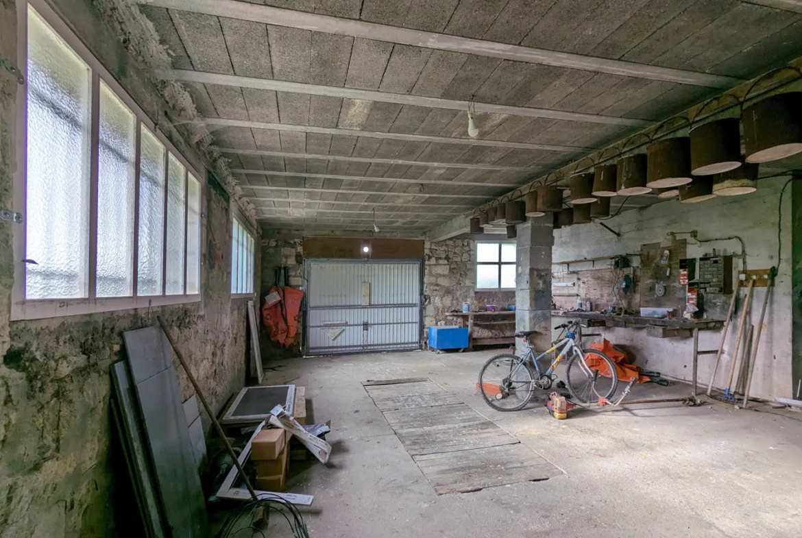 Maison de 148 m² avec jardin et sous-sol à Saint-Savinien 