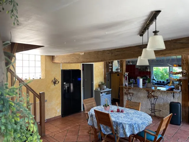 Maison spacieuse à vendre à Lyons la Forêt - 140 m² 