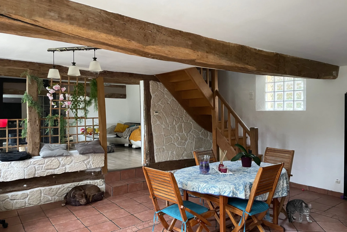 Maison spacieuse à vendre à Lyons la Forêt - 140 m² 