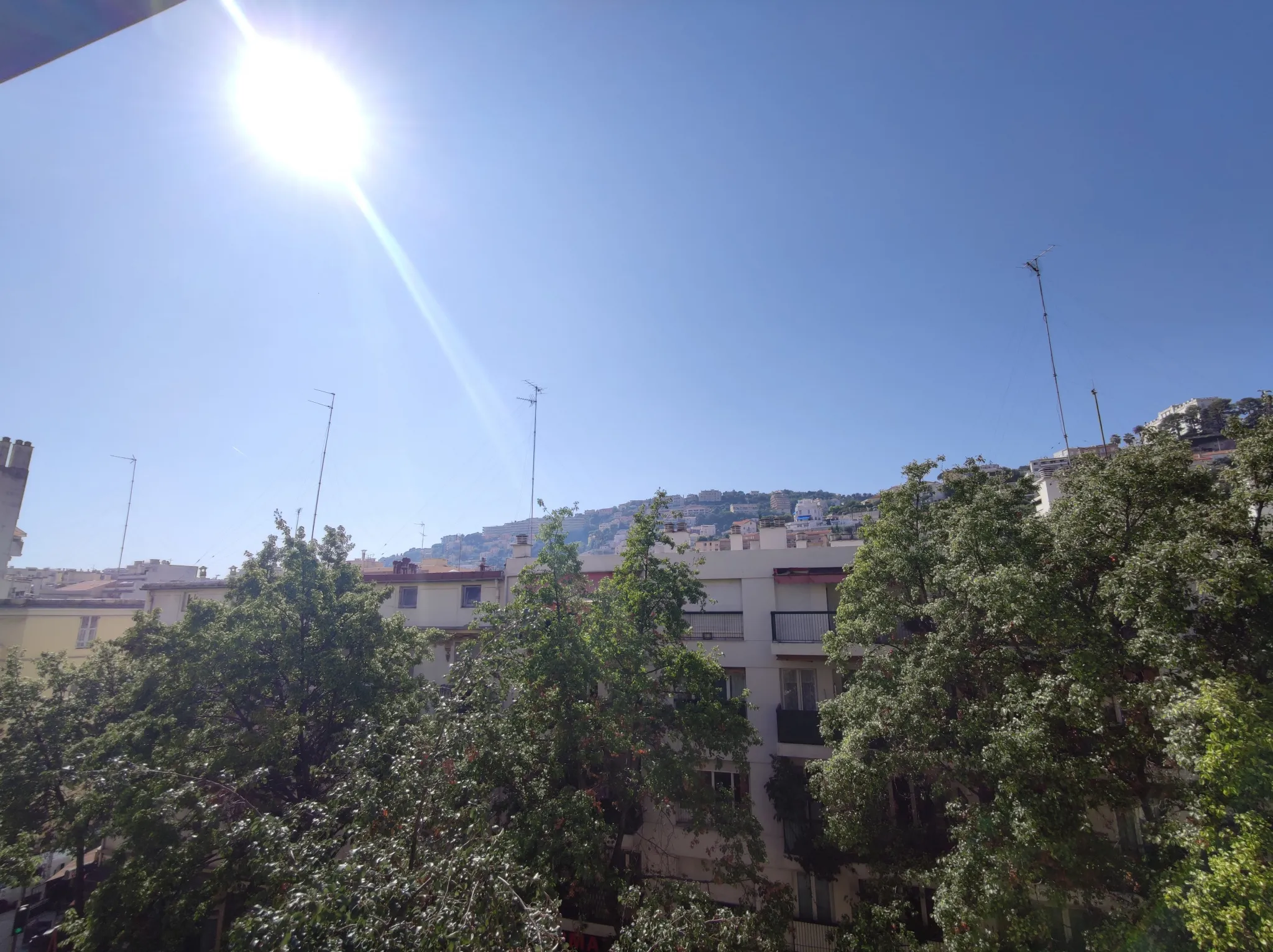 À vendre : Appartement 2 pièces à Nice Nord - Dernier étage 