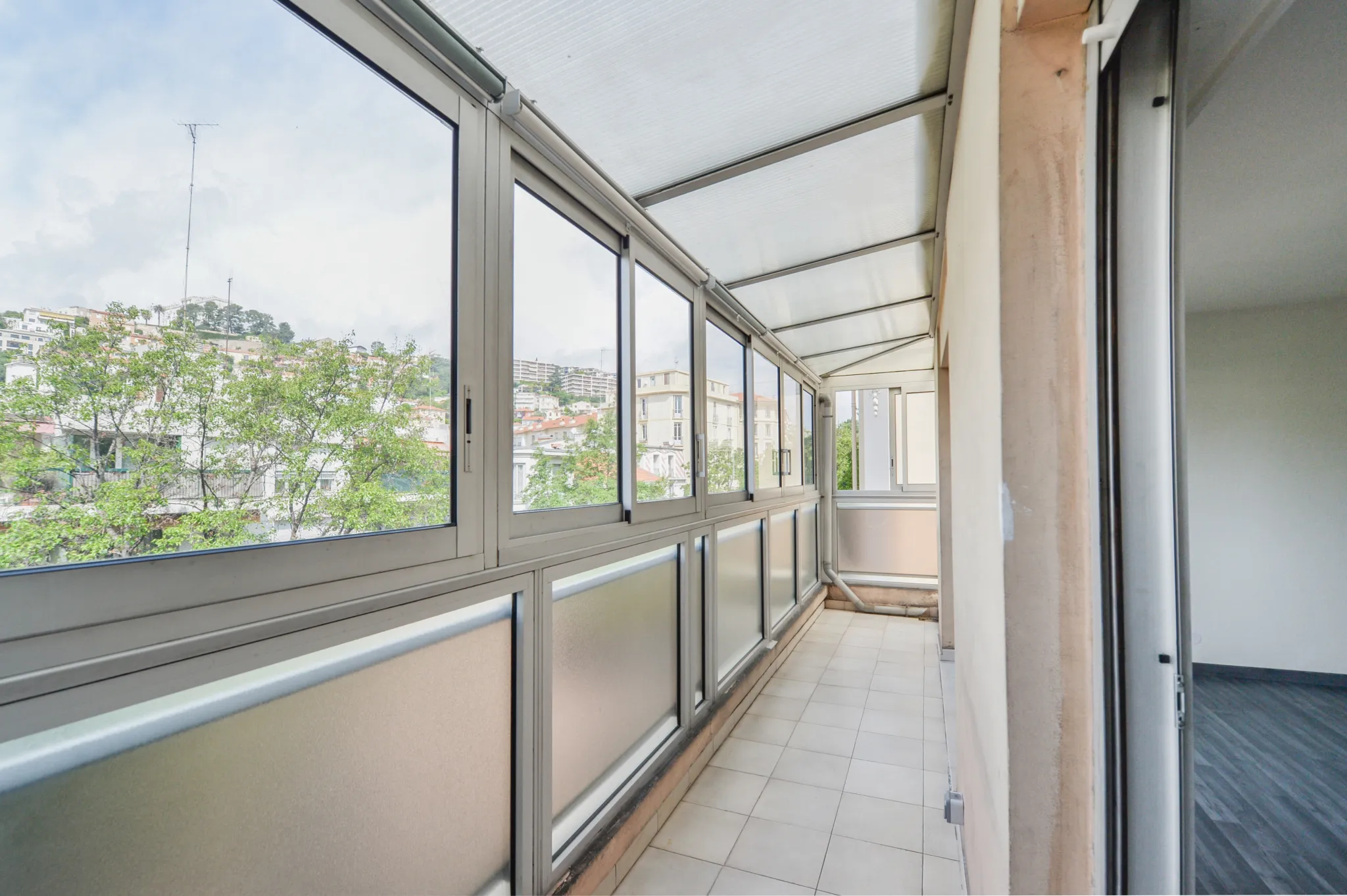 À vendre : Appartement 2 pièces à Nice Nord - Dernier étage 