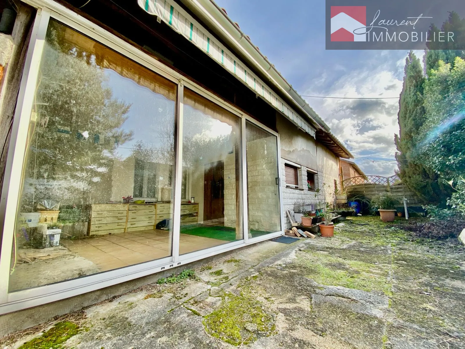 Belle maison familiale à vendre à Romenay avec jardin 