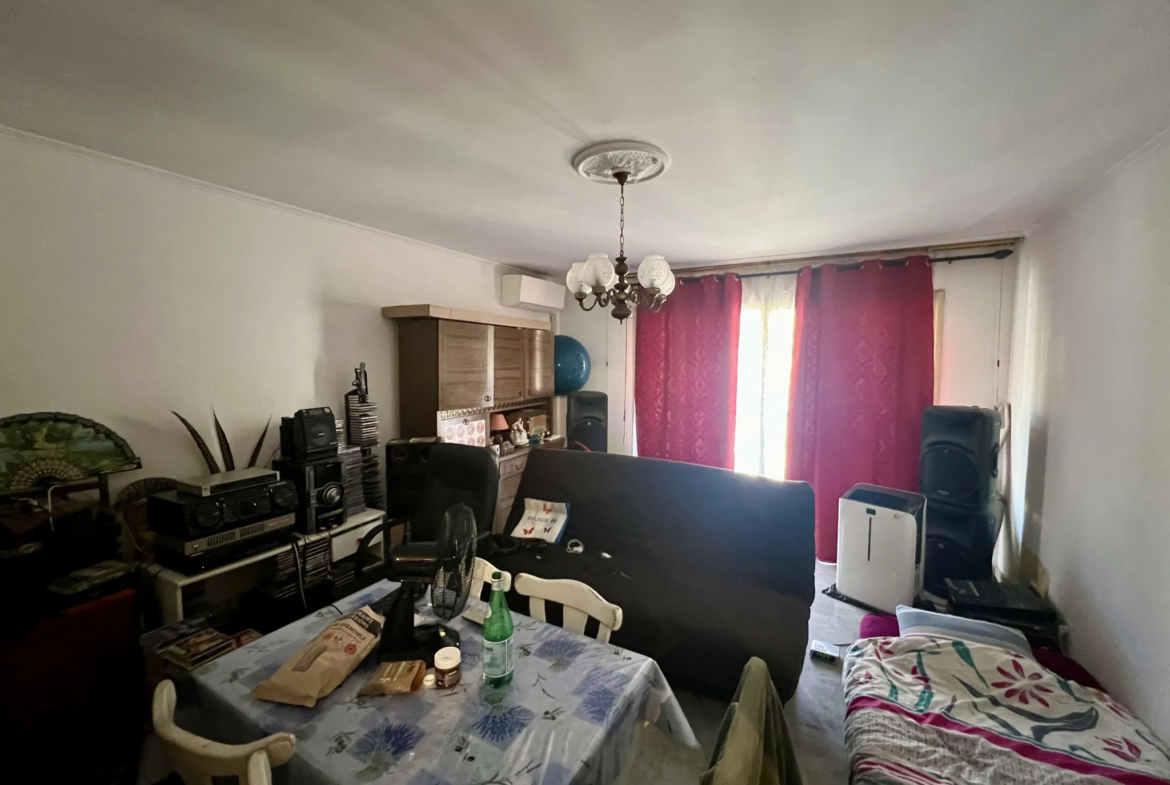 À vendre : Appartement T1 spacieux à Menton, idéal investisseur 