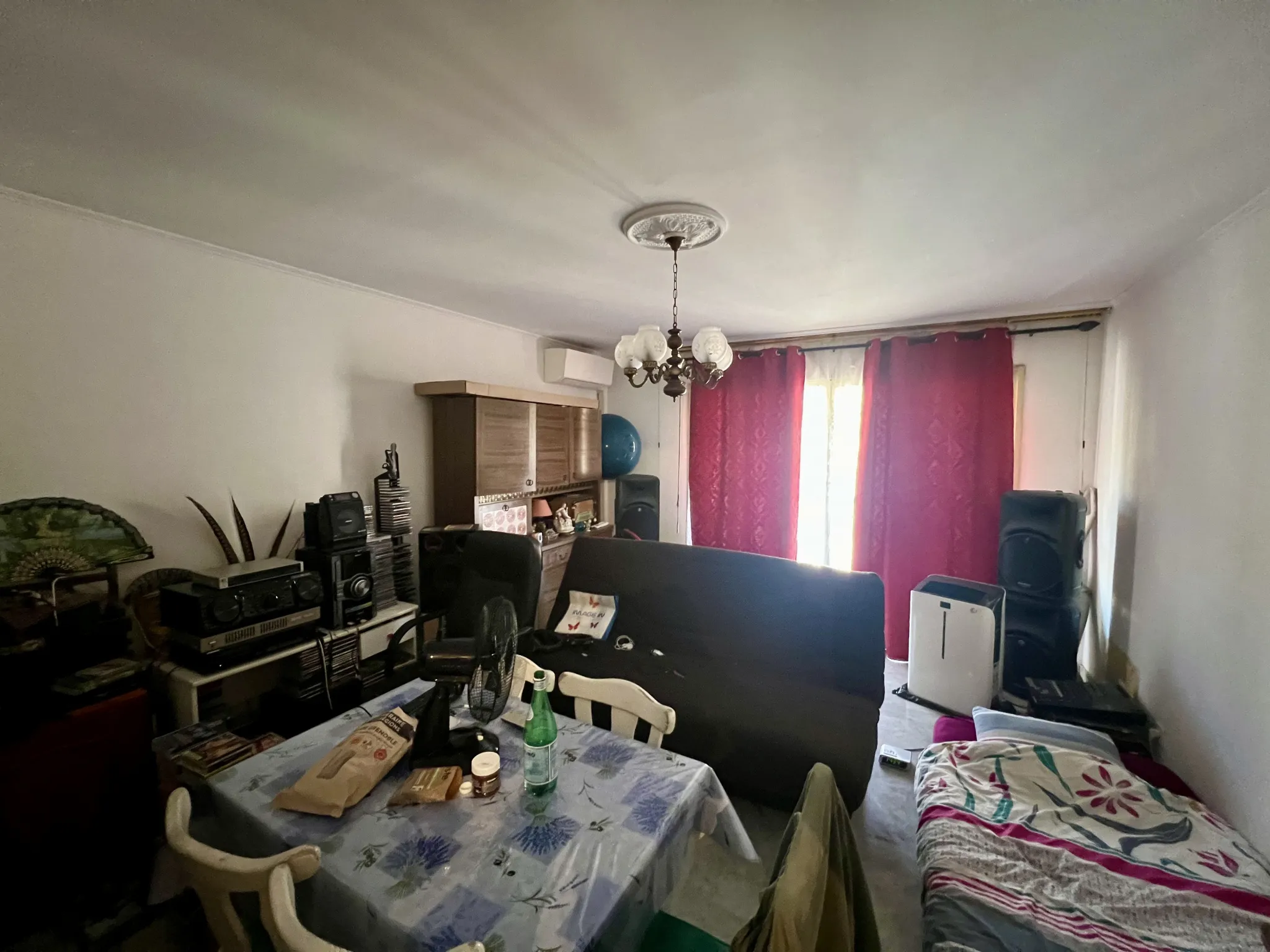 À vendre : Appartement T1 spacieux à Menton, idéal investisseur 