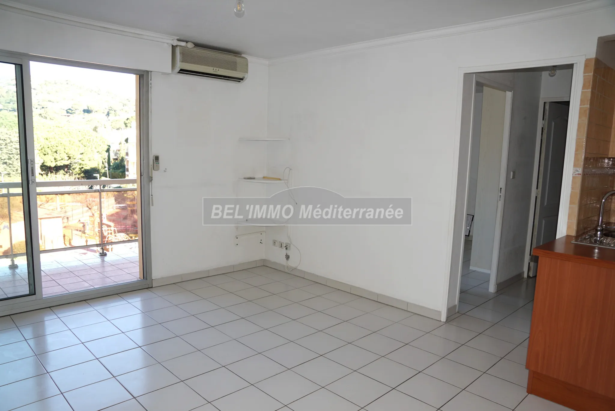 Vente d'un Appartement 2 Pièces au Centre-Ville de Cavalaire-sur-Mer 