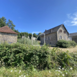 Beau corps de ferme à vendre à Frayssinhes avec jolie vue