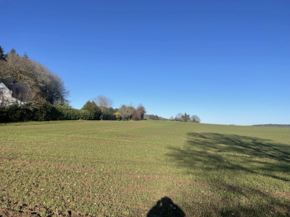 Terrain constructible à Melrand de 3140 m²