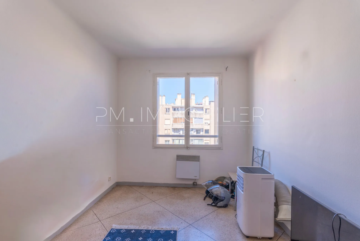 Appartement T3 à vendre à Marseille - Quartier des Chartreux 