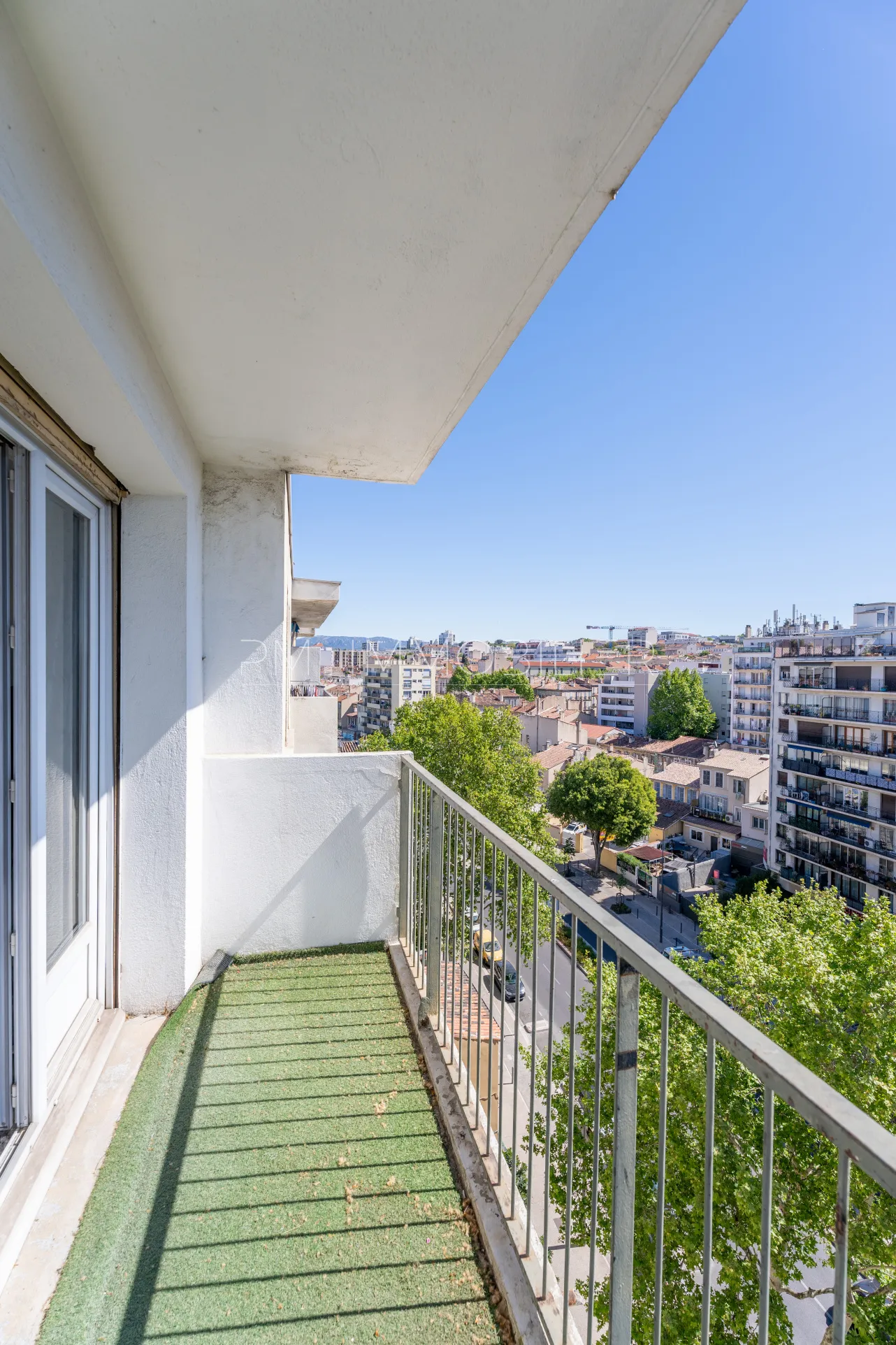 Appartement T3 à vendre à Marseille - Quartier des Chartreux 