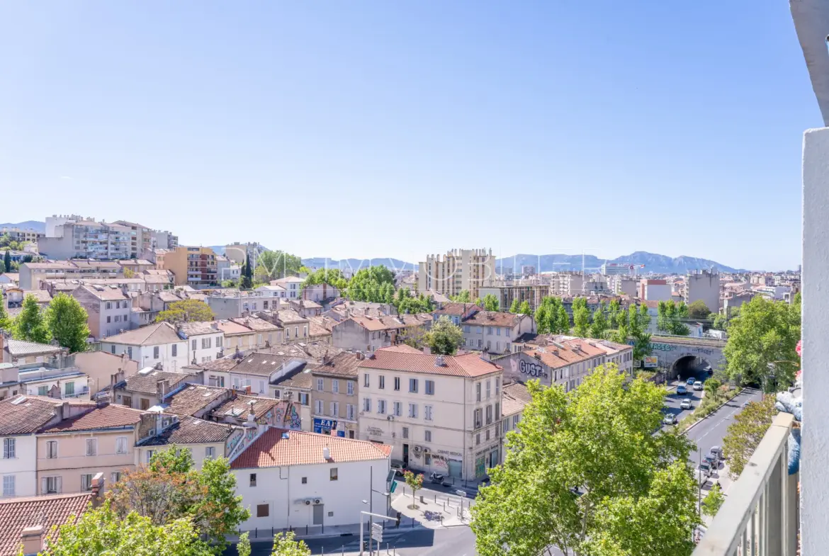 Appartement T3 à vendre à Marseille - Quartier des Chartreux 