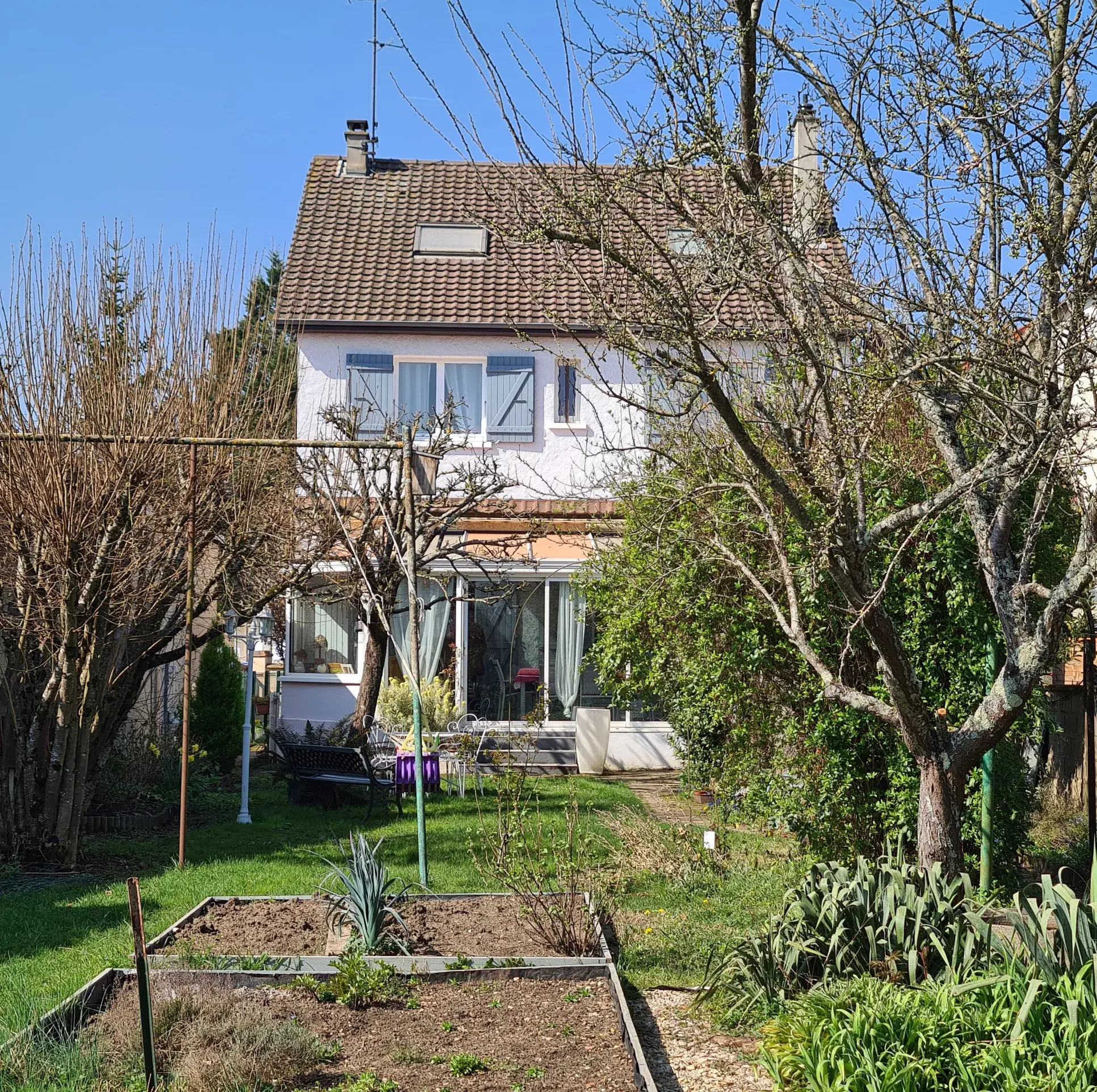 Maison individuelle de 160 m² à Nevers avec jardin 