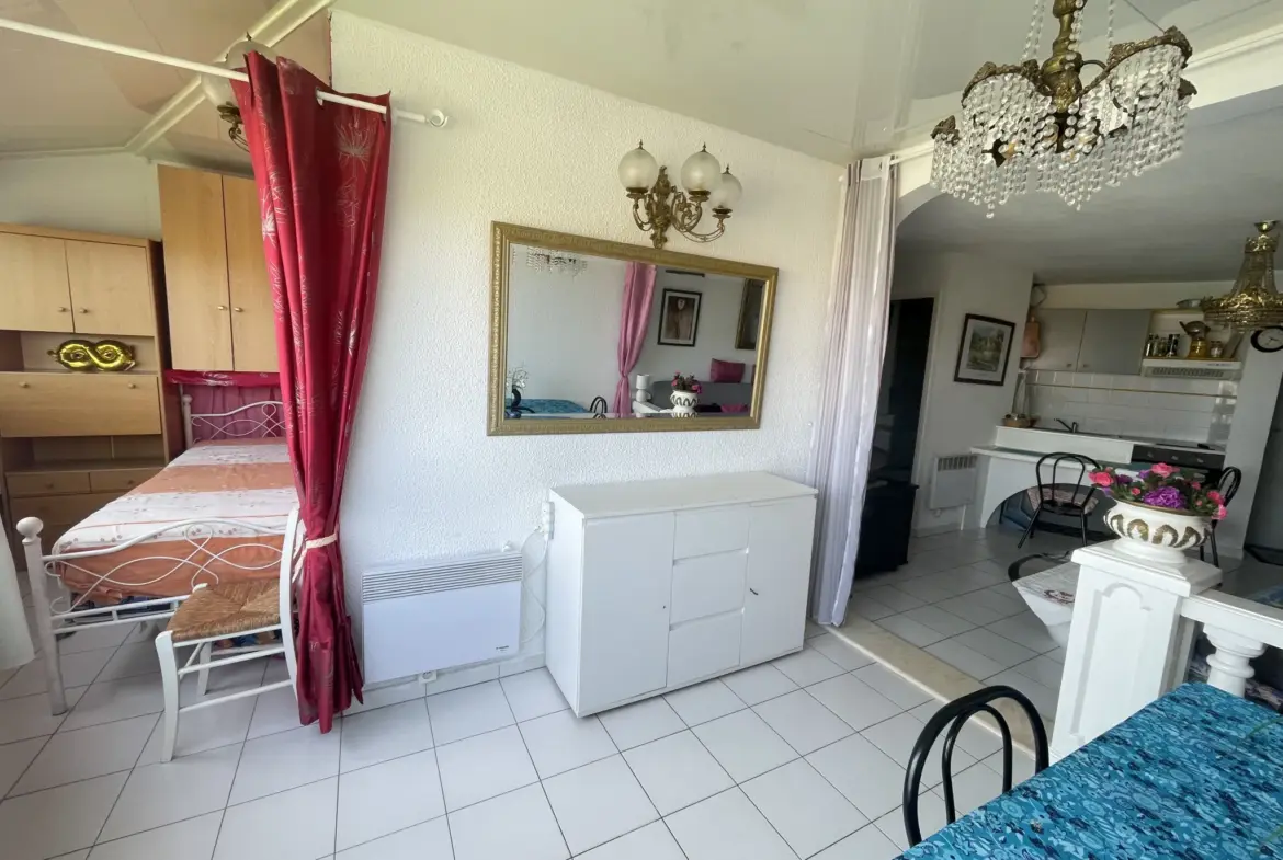 Bel appartement lumineux avec vue sur le port au Cap d'Agde 