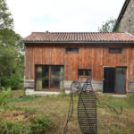 Maison autonome avec terrain boisé à Busserolles