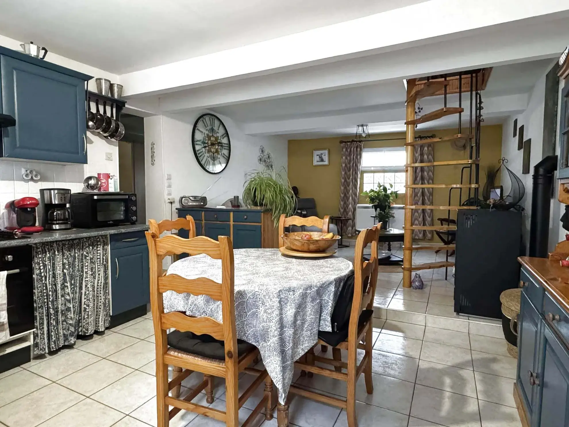 Maison semi-mitoyenne à vendre à Abbeville – 3 chambres et confort moderne 