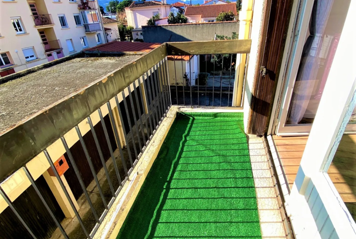 Appartement rénové avec terrasse au Boulou à vendre 