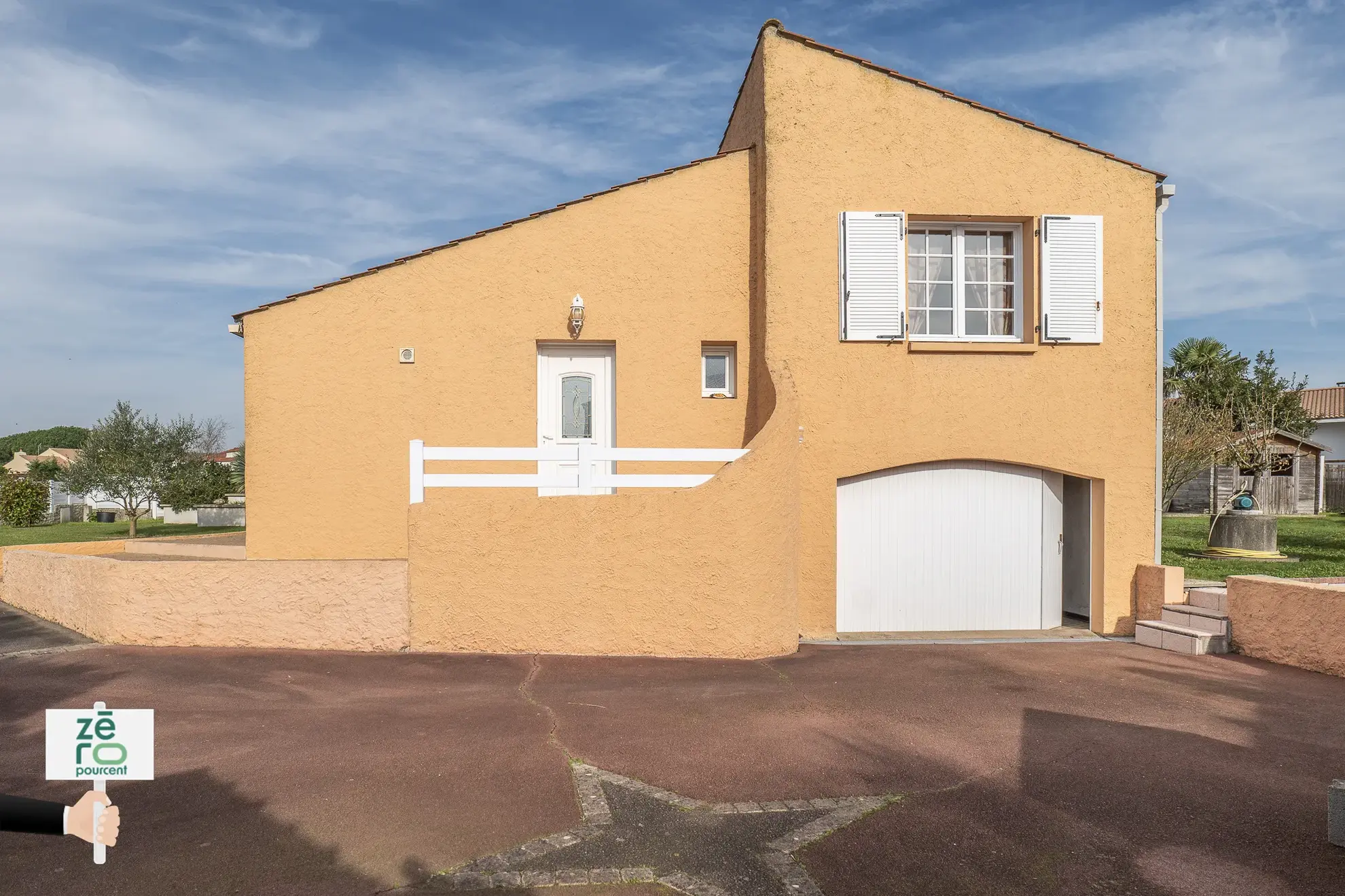 Maison à vendre à Saint-Mathurin, 93 m² avec jardin et garage 