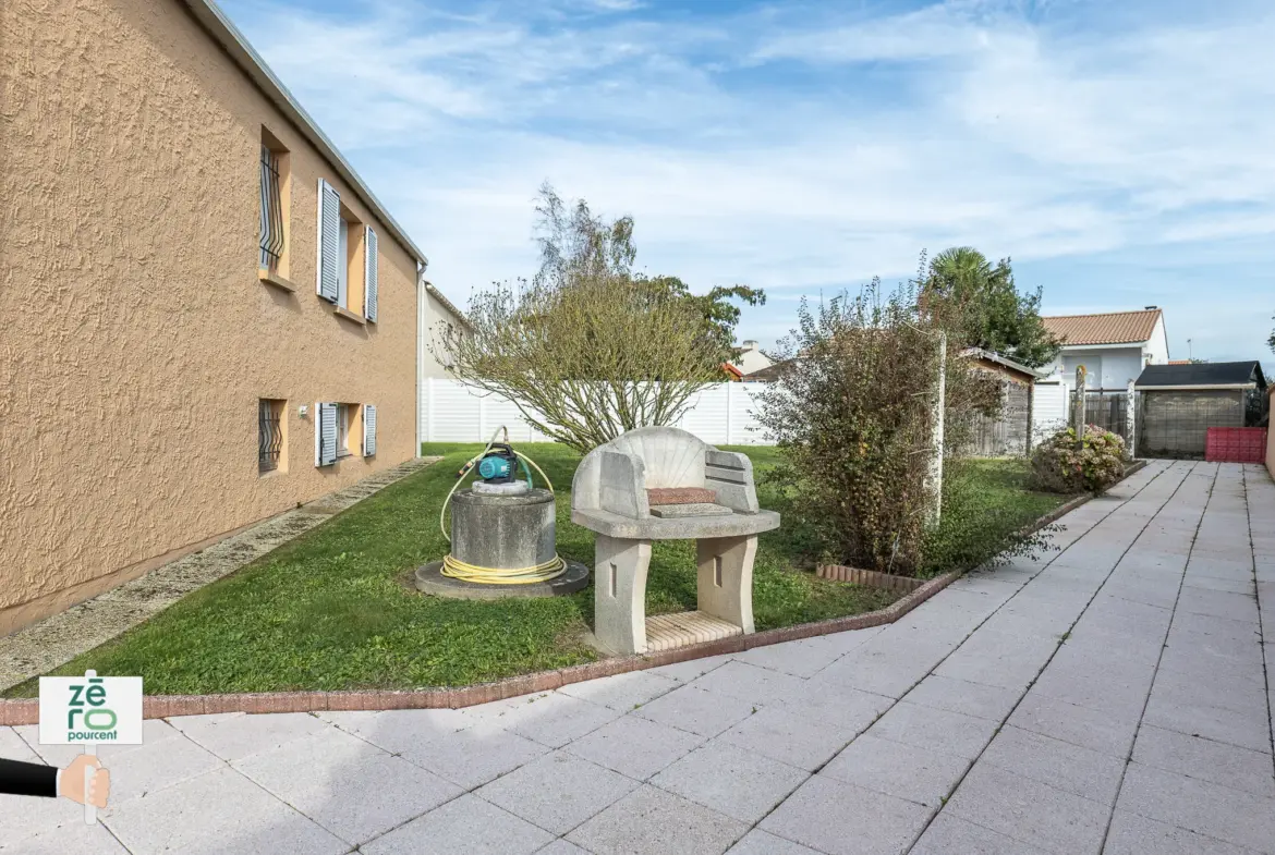 Maison à vendre à Saint-Mathurin, 93 m² avec jardin et garage 