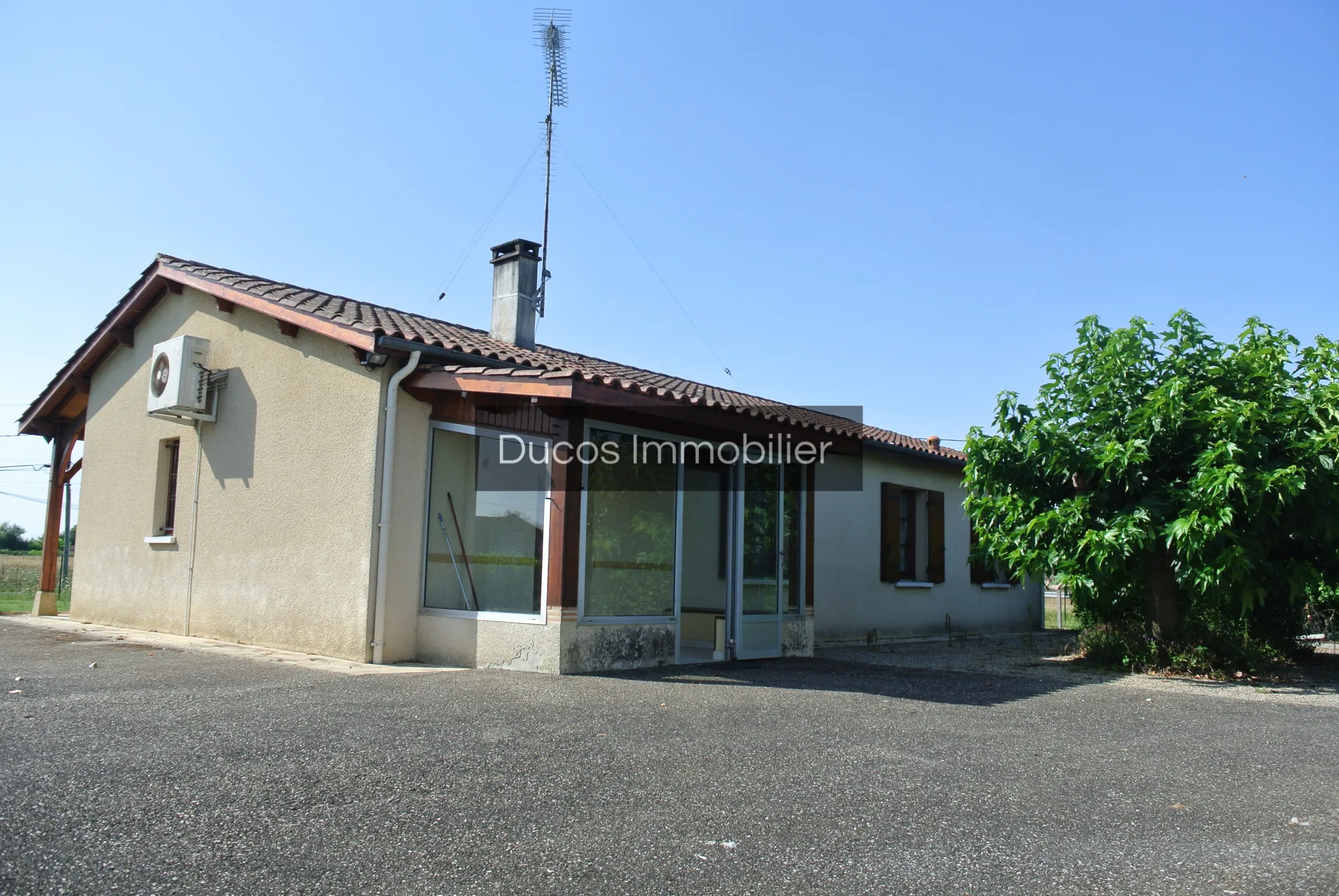 Maison de plain-pied proche de Marmande avec terrain clos 