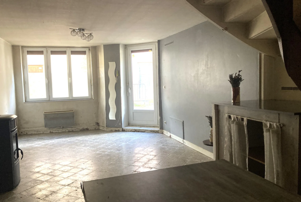 Maison de village à Vaux en Bugey - 57 m² 