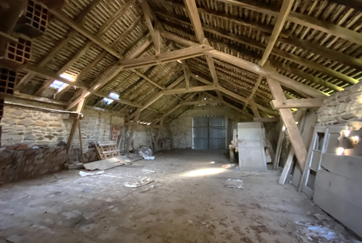 Maison Béarnaise T6 à vendre à Lagor avec vue sur les Pyrénées 