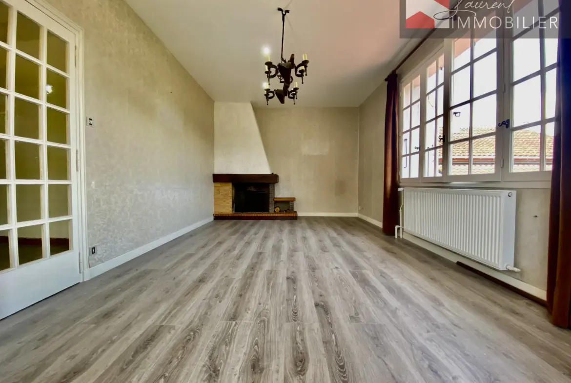 À vendre : Maison spacieuse de 130 m² à Tournus proche des commodités 