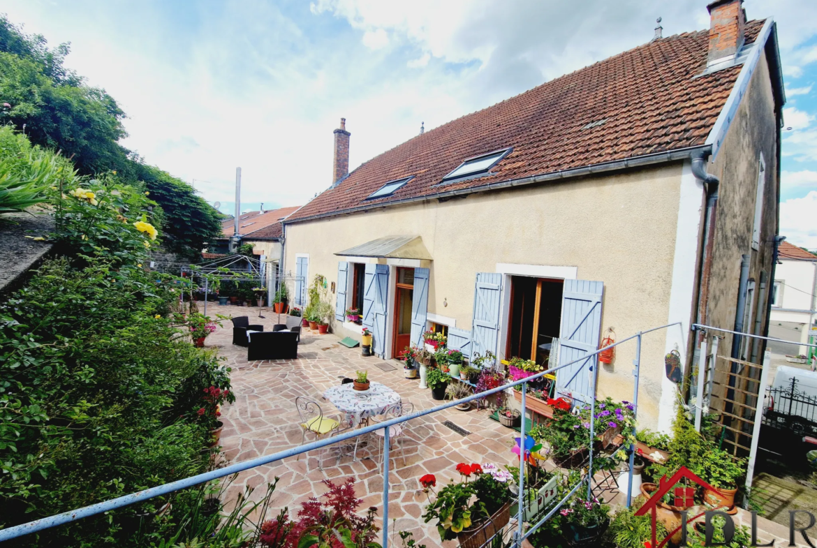 Maison de maître à vendre à Bourbonne-les-Bains 